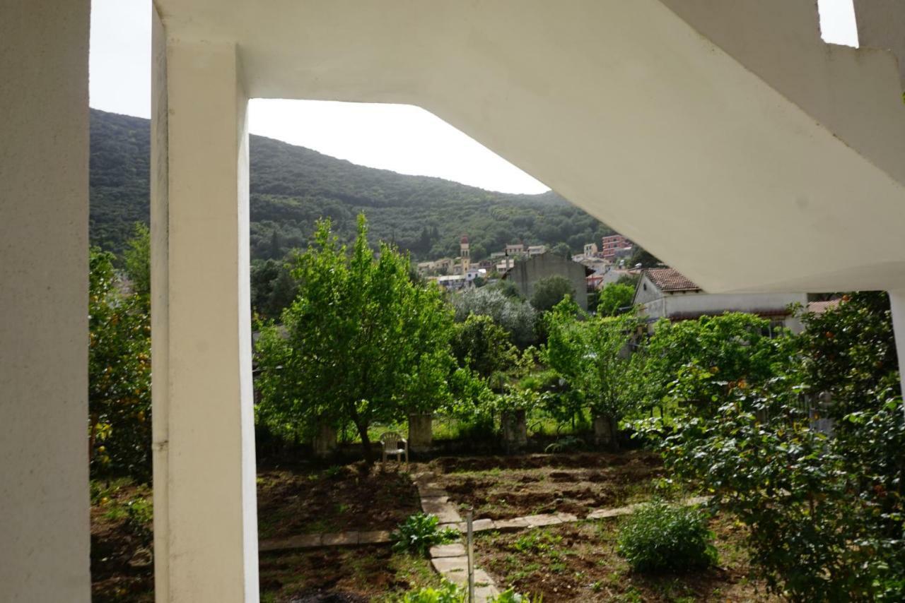 דירות Ágios Matthaíos J&B Countryside Life מראה חיצוני תמונה